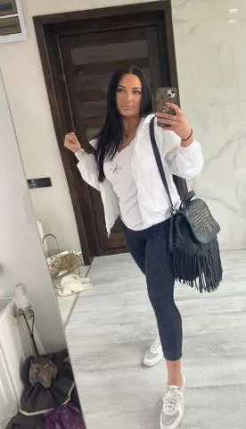 24x7 Available Escorts In Pune Free Home Delivery 4